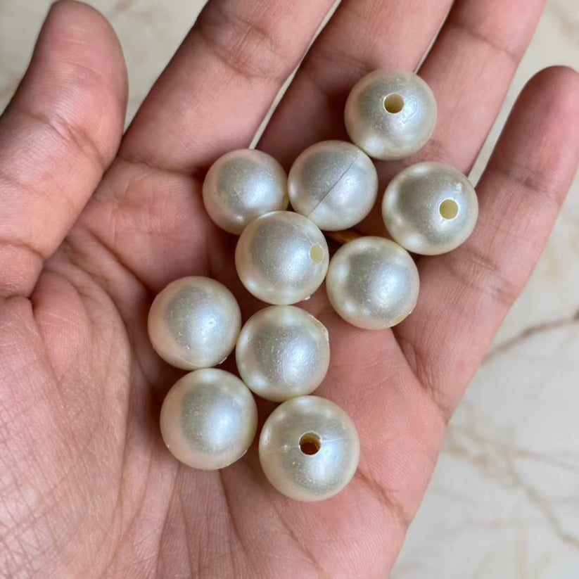 Big White pearl beads