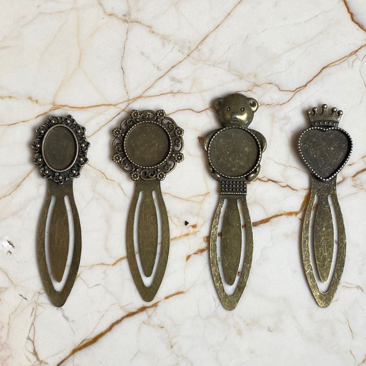 Vintage Metal Bookmark bezel