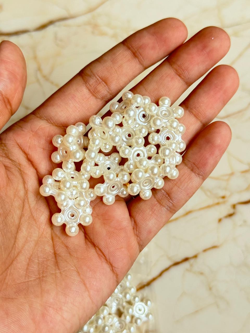 5 Pearl Flower Beads