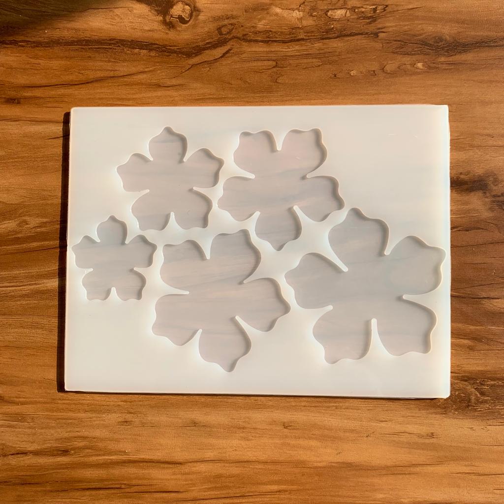 5 Cavity Flower mold.