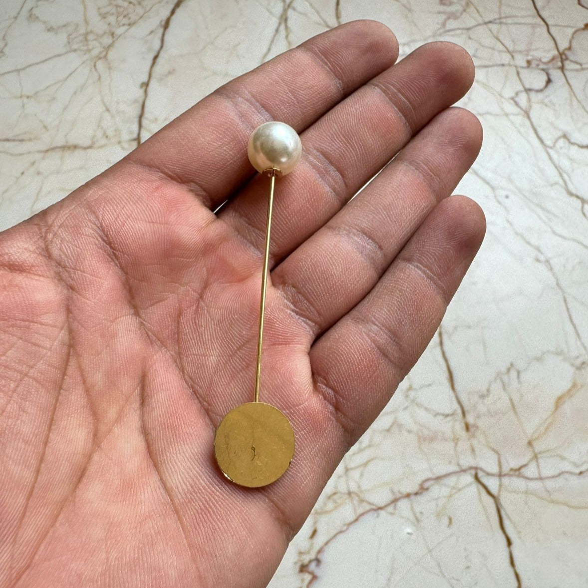 Metal Brooch Pin with pearl