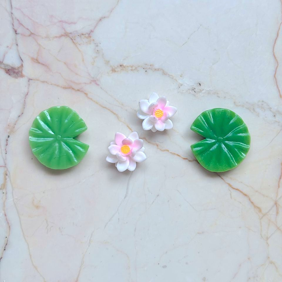 Miniature Lotus Mould with Small Leaf