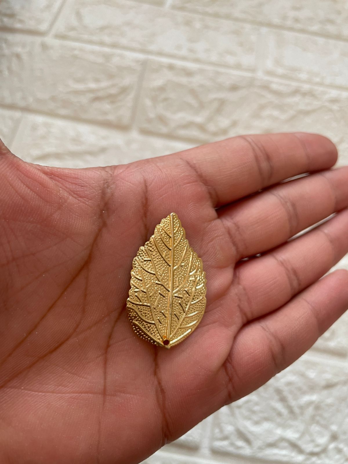 Metal leaf charm D