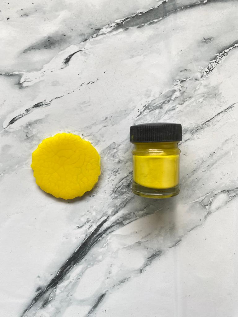 Paste pearl pigment yellow